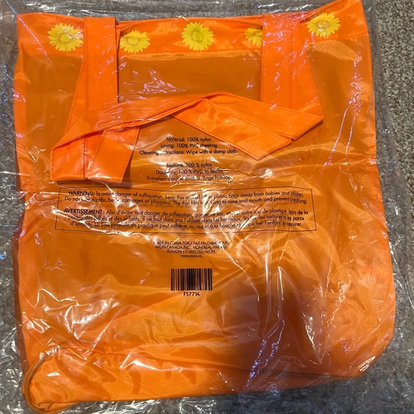 2/$10 NWT Sunny Day Tote orange with yellow sunflowers beach bag  summer bag - Picture 2 of 5